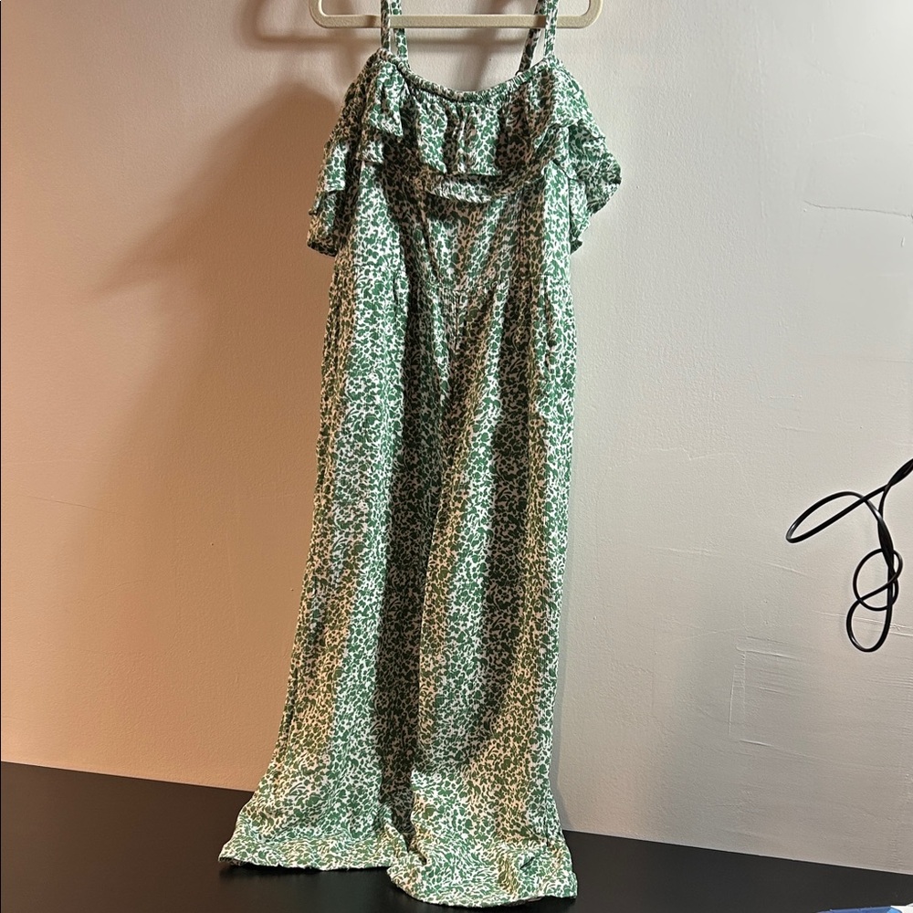 Green‎ Floral cold shoulder romper